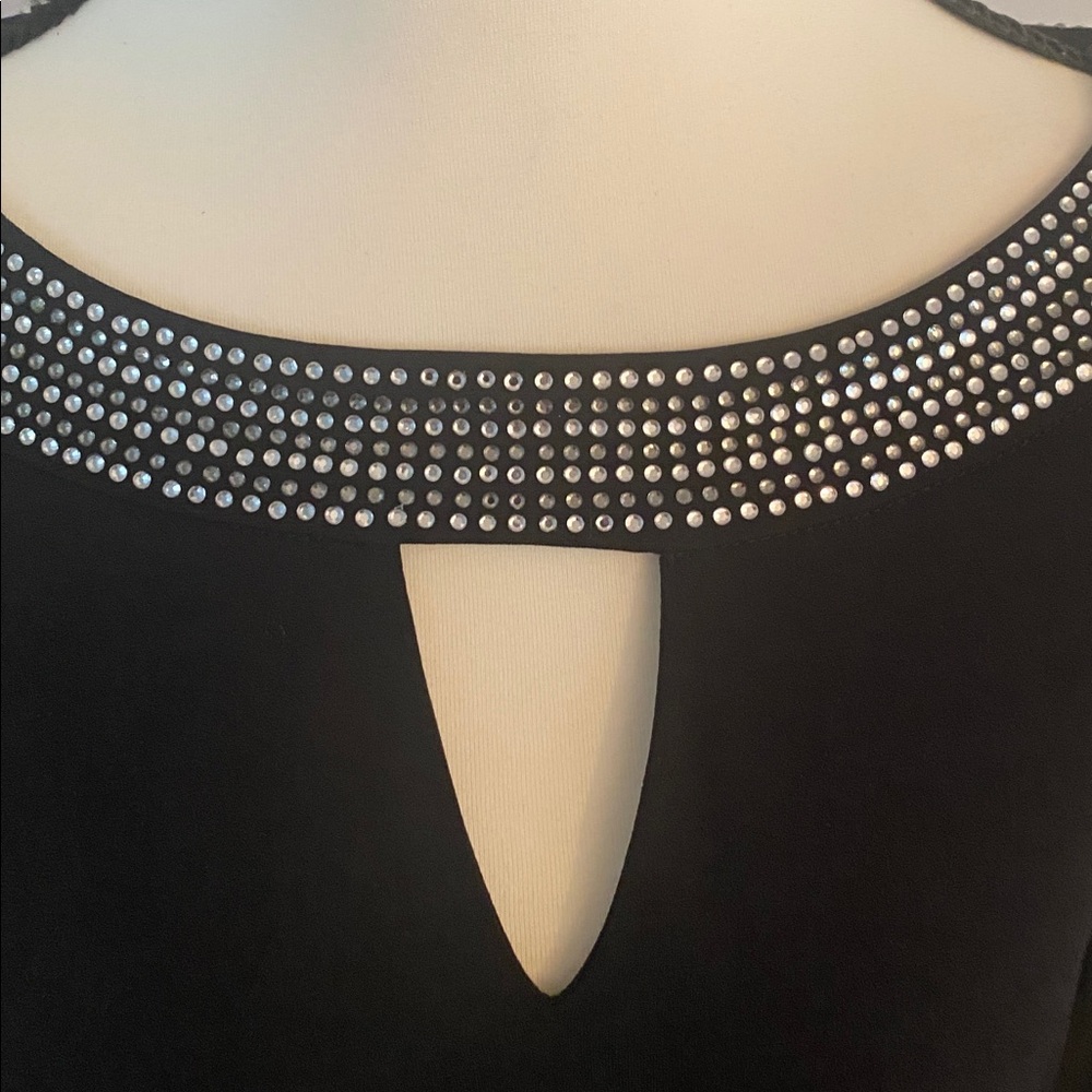 Calvin Klein  black size 6 beaded neckline dress NWT - Picture 3 of 9
